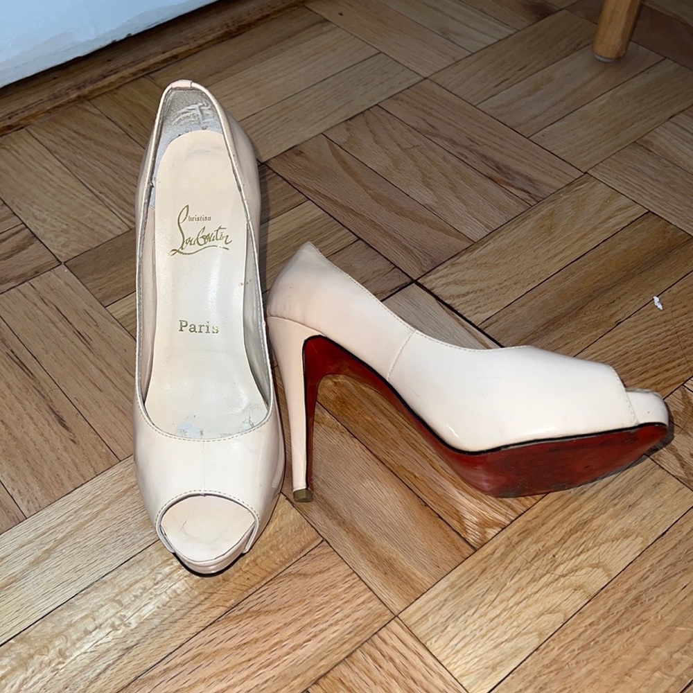 Louboutin Nude Peep Toe Heels Size 8